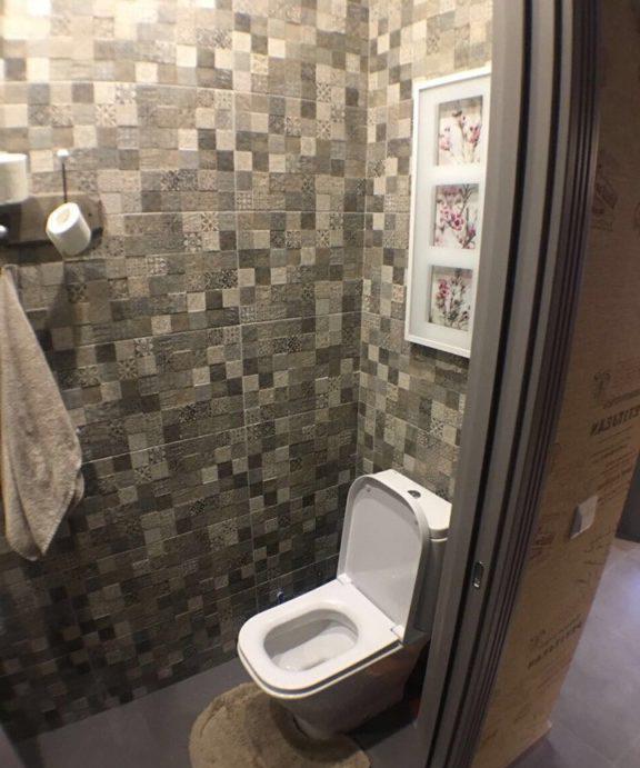Piastrella Pixel nella toilette