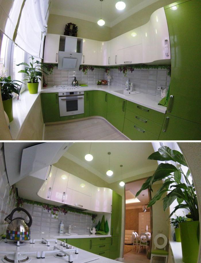 Cuffie con angolo verde inferiore bianco in alto per una piccola cucina