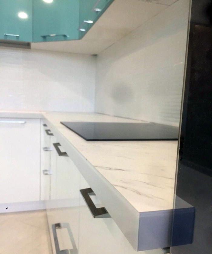 layout cucina 12 metri con un frigorifero